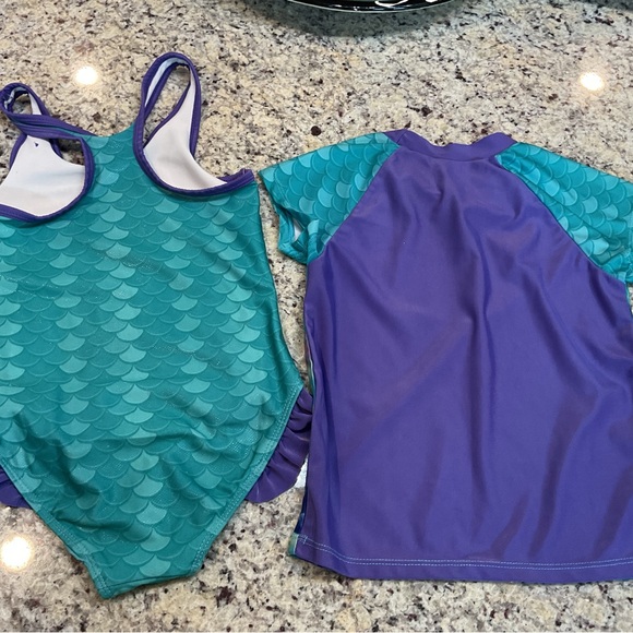 DISNEY Girls Sz 6X Mermaid 2 pc Swimsuit & Sun Protective Top - Picture 2 of 2